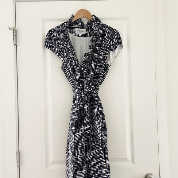 Elizabeth McKay Scotland Silk Wrap Dress Blue Check - Picture 3 of 12